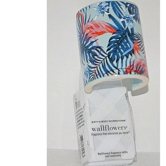 CERAMIC FLAMINGO WALLFLOWER FRAGRANCE PLUG by Bath and Body Works - Picture 5 of 5
